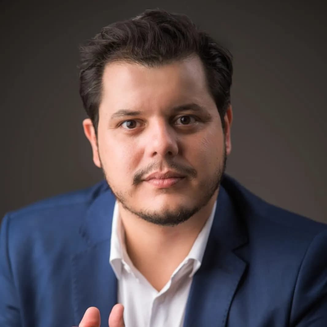 Dr. Renato Nesi — Médico da Dor, Anestesiologista e Professor Universitário